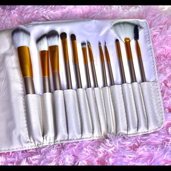 Pristine Brush Set - Picture 1 of 1